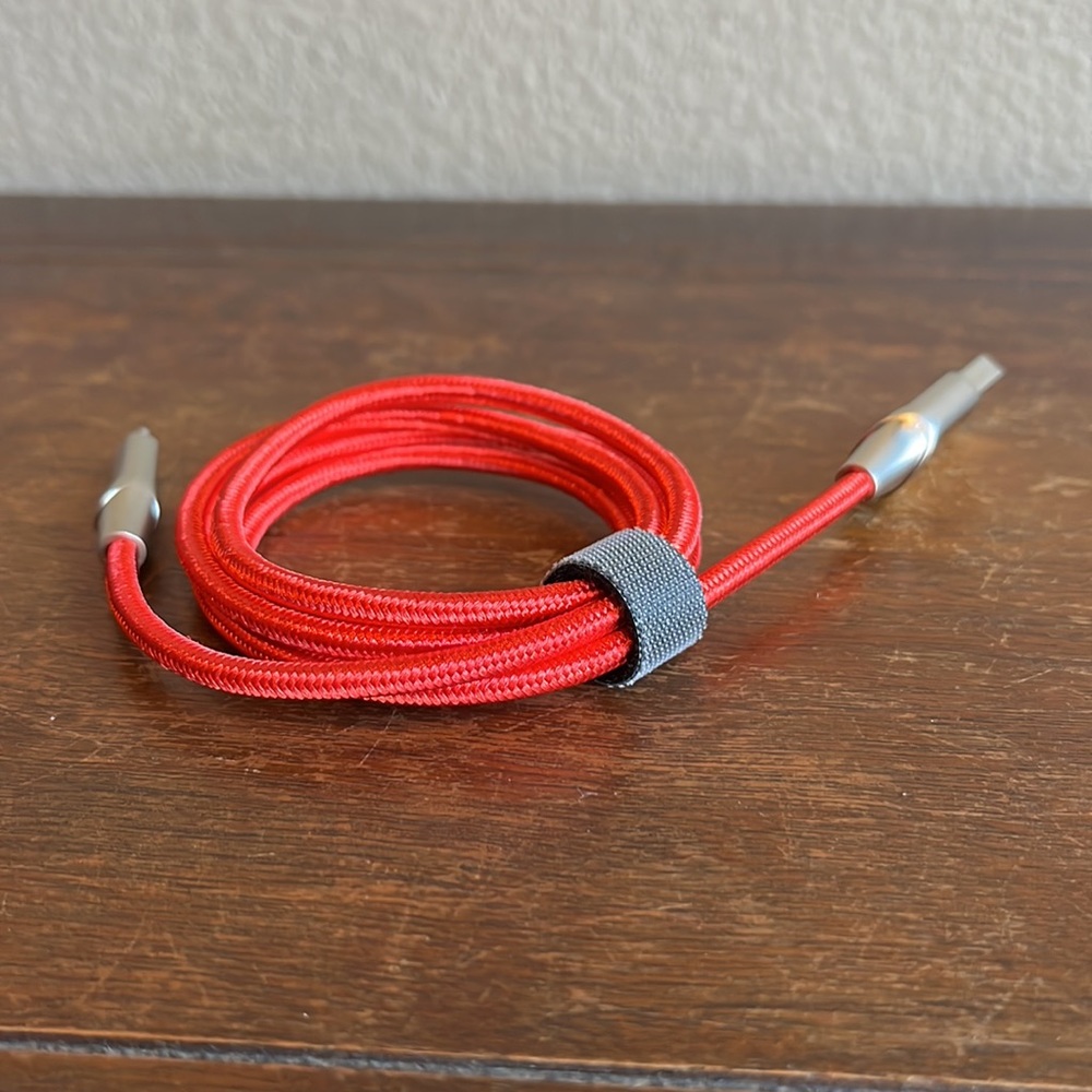 Red X USB Cable - Picture 2 of 8